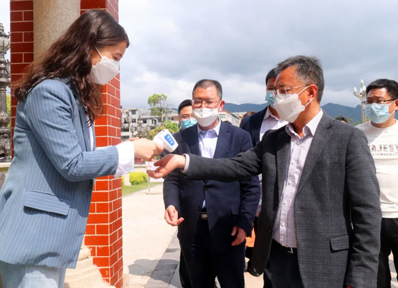 区政府副区长谢承刚一行到我校检查疫情防控和复学复课准备工作 区政府副区长谢承刚一行到我校检查疫情防控和复学复课准备工作