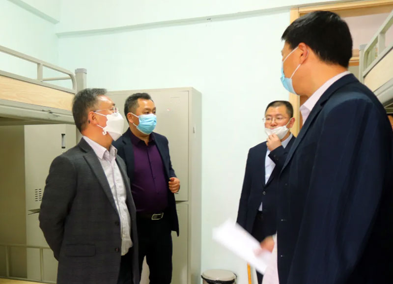 区政府副区长谢承刚一行到我校检查疫情防控和复学复课准备工作 区政府副区长谢承刚一行到我校检查疫情防控和复学复课准备工作